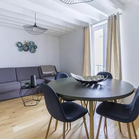 Grands Boulevards 41 *