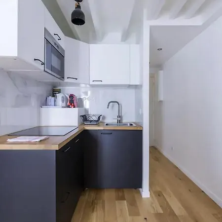 Apartament Grands Boulevards 41 Paryż